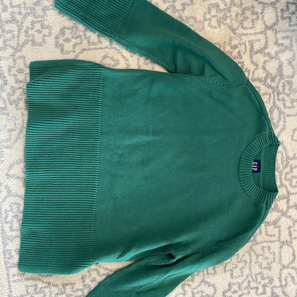 GAP Sweaters - GAP Women's Emerald Green Crew Neck Sweater